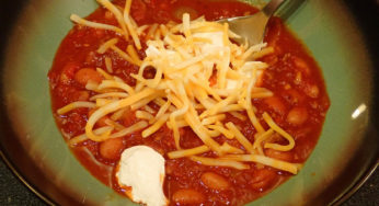 Chili with Ground Turkey, Roasted Red Peppers and Roasted Garlic